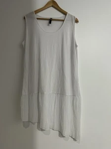 TS Womens Tunic Top Plus Size S White Hem Sleeveless Round Neck Pleated - Bild 1 von 9
