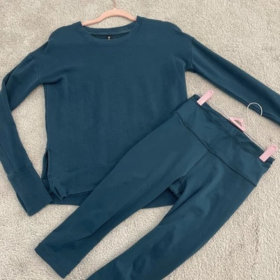 Conjunto de Legging Athleta 2 peças Teal Workout Capri Moletom, Acelerar Crop XS - Imagem 1 de 4