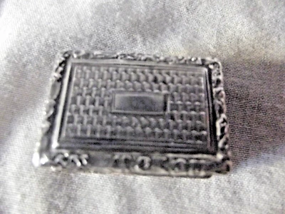 Vinagreta George 1V plata maciza Birmingham 1825 por John Betteridge Foto 1 de 4