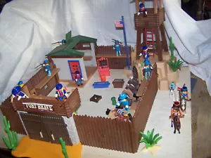 Playmobil Western "Fort Brave" 5256, Erweiterung 6270, 6 Nordstaatler +Pferd - Bild 1 von 13