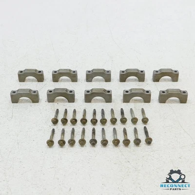 05-09 Range Rover Sport LR3 L320 Soporte de abrazadera de leva del árbol de levas izquierdo con juego de pernos OEM Foto 1 de 4