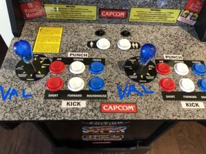 Transluzent BLAU Fledermaus Top Joystick Griffe Top für Arcade1up Street Fighter - Bild 1 von 1