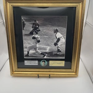 Joe DiMaggio Autographed 3X5 Cut with Photo & Vintage Button. Beautifully Framed - Picture 1 of 8