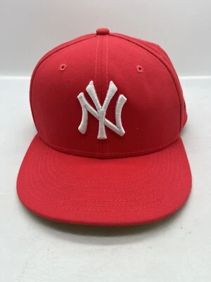 Vintage New York Yankees New Era 59Fify Hat 1998 World Series Patch Size 7 1/4 - Image 1 of 4