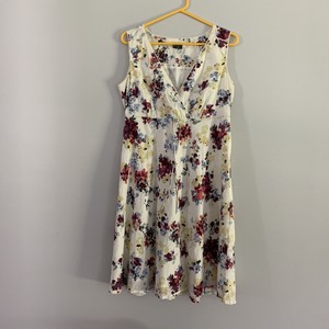 Eddie Bauer Floral Dresses for Women 
