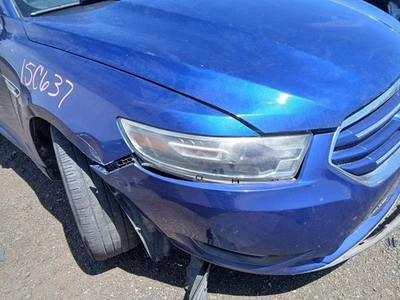 Passenger Headlight Limited Halogen Fits 15-19 TAURUS 1320463 - Image 1 of 4