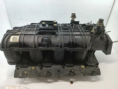 Intake Manifold from 2012 GMC Sierra 2500 6.0L 12418102 - Image 1 of 4