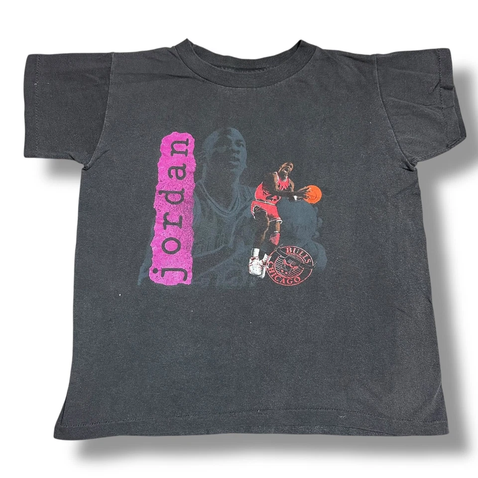 Vintage 90s Salem Michael Jordan Chicago Bulls Graphic Tee Shirt RARE NBA Sz S - Image 1 of 4