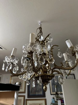 21 ARM FRENCH ELABORATE 1940'S BRASS/CRYSTAL  MIDCENTURY CANDELABRA CHANDELIER - Image 1 of 4