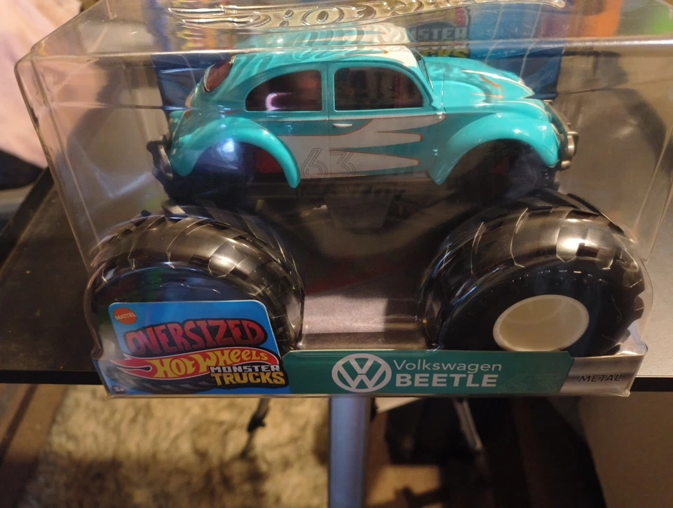Monster Trucks de gran tamaño Hot Wheels - Volkswagen Beetle 1:24 nuevo 2025 Foto 1 de 4