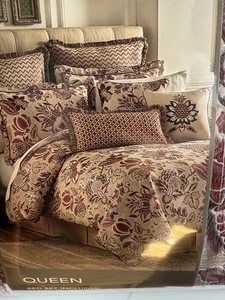 Croscill Home  Lauren Queen Size Bed Comforter Set Floral 2 Shams Bedskirt - Picture 1 of 8