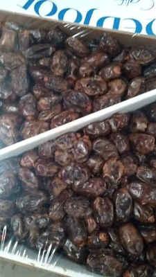 11LB  MEDJOOL SMALL DATE. FOR, MAKING-SYRUP OR BAKING. FAST SHIPPING. - Image 1 of 2