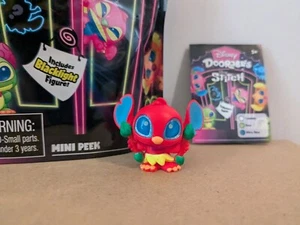 Doorables Fire Dance Stitch Blacklight Mini Peek Disney Lilo & Stitch Ultra Rare - Bild 1 von 9