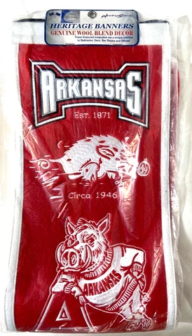 Vintage Heritage Wool Arkansas Razorbacks Embroidered Banner 8” x  32" Cover