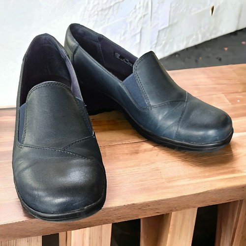 Mocassino pieghevole Clarks taglia 7 5 blu scuro comfort casual minimalista