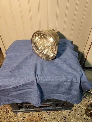 Luz antiniebla derecha pasajero Tundra 2001-2007 Toyota Sequoia/2003-2006 OEM Foto 1 de 4