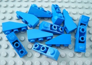 LEGO Lot of 12 Blue 3x1 Inverted Slopes - Picture 1 of 1
