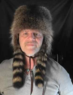 Sombrero de piel de mapache Foto 1 de 4