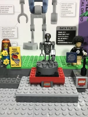 Lego Star Wars Mini Figure Collection Series 2-1B Medical Droid Sw0282 / 2010 - Image 1 of 4