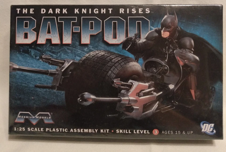 Moebius The Dark Knight BAT-POD in 1/25 920  ST - Image 1 of 3