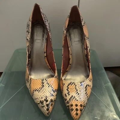 Bomba Rachel Roy pele de cobra tamanho 9  - Imagem 1 de 4