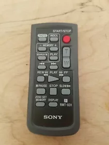 Sony RMT-831 Remote Control For DCR-HC40 DCR-HC30 DCR-HC1000 DCR-HC36 DCR-HC46 A - Picture 1 of 4