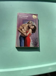 OUTLAW DEREK (HAGEN) By Kay Hooper Vintage Paperback Book *Good Condition* - Picture 1 of 9