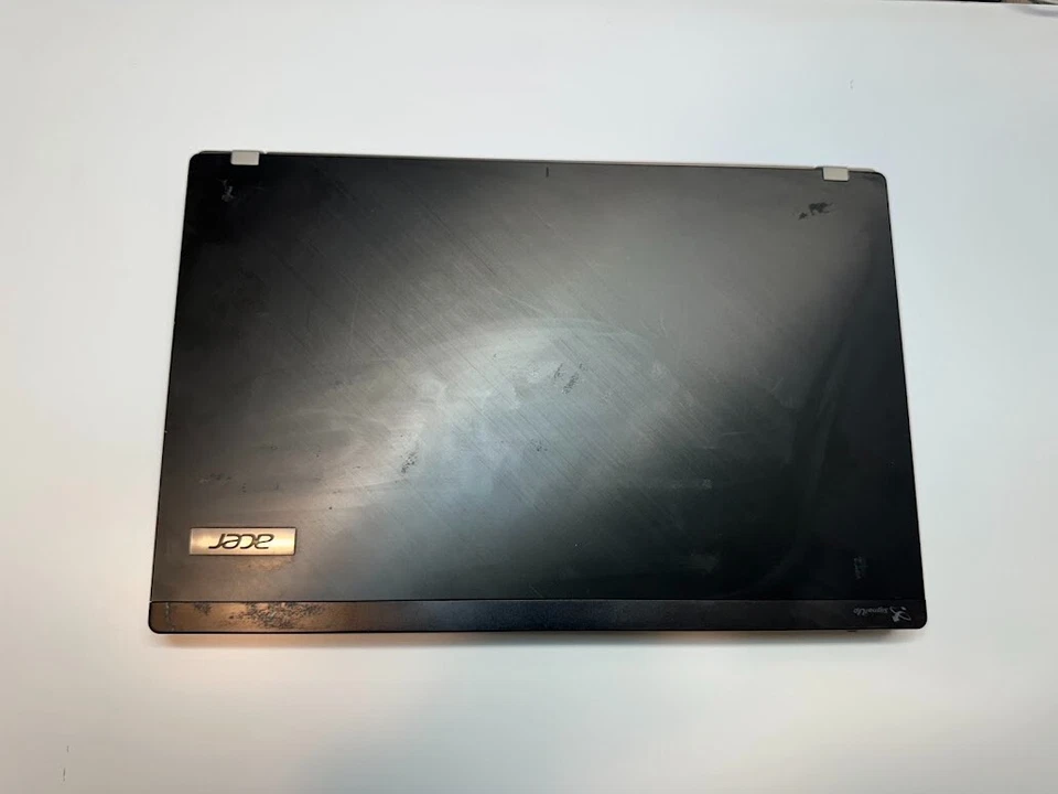 Acer Travelmate Serie P653 - Core i7 - 8GB RAM - 500GB HDD - SOLO REPUESTOS Foto 1 de 3