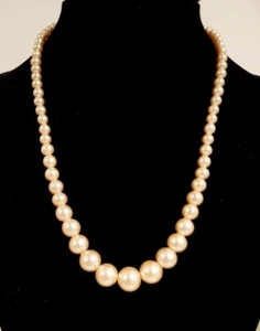 Vintage Perlen Halsband Halskette graduiert champagner/beige mit Strass Verschluss 13" - Bild 1 von 4
