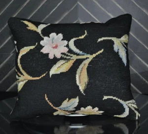 Funda de almohada lumbar de lana hecha a medida floral negro cojín 13x15 - Imagen 1 de 24