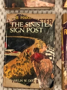 FOUR DIFFERENT HARDY BOYS BOOKS OLD PRINTING WITH DUST JACKETS - Picture 1 of 11