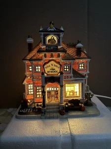 Lemax Caddington Village Christmas Hill 'N Dale School 2007 Lighted Building - Picture 1 of 24