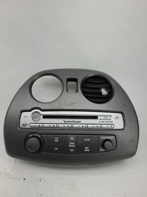 二手 原始设备制造商 2006 2007 三菱 Eclipse CD 立体声 立体声 面部装饰 (MN121397HA) — 第 1/4 张图片