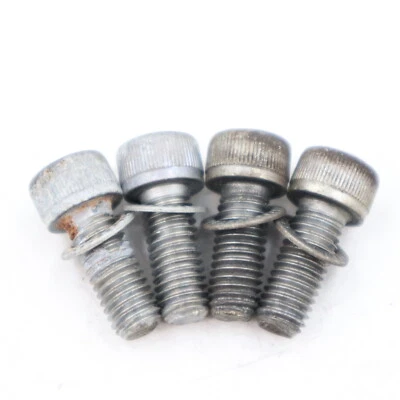 01 02 2001 2002 Suzuki GSXR 1000 Juego de pernos trasero derecho izquierdo piezas OEM B53 Foto 1 de 4