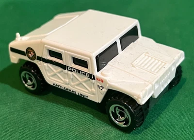1991 Hot Wheels Humvee Hummer Police Vehicle Great Condition 1/64 Diecast pl24 - Image 1 of 2