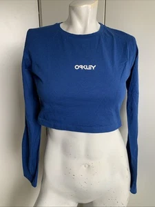 Oakley women’s size medium blue Cropped long sleeve crew neck T-shirt - Picture 1 of 4