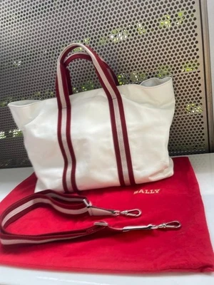 Bally White Leather Tote Bag – Stripes, Adjustable Shoulder Strap, Brand New - Image 1 of 4