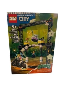 LEGO CITY: The Knockdown Stunt Challenge (60341) - Picture 1 of 1