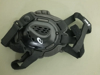 New Asics Adjustable Strap Wrestling Ear Guard.  One Size. - Image 1 of 4