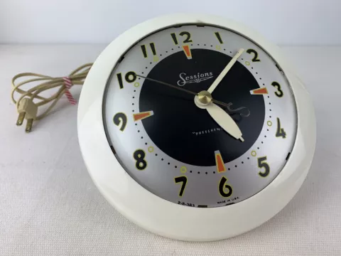 Vintage Sessions Preference Wall Clock 7" Works!! Cover
