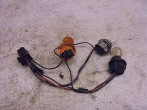 Vauxhall (Opel) VX220 / Opel Speedster 2.2L Birnenhalter hinten (2) - Bild 1 von 3