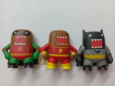 "Lote 3 figuras de vinilo Funko Mystery Mini DC Comics Domo Robin Batman Shazam 2,5""" Foto 1 de 4