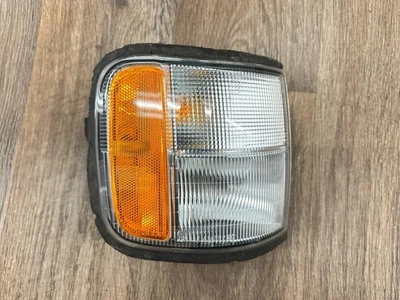 Conjunto de señal de giro 92-97 Isuzu Trooper 96-97 Acura SLX lado derecho del pasajero Foto 1 de 4