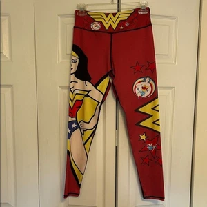 LOTUS LEGGINGS Size Small Wonder Woman DC Comics Leggings Super Hero Workout - Picture 1 of 8