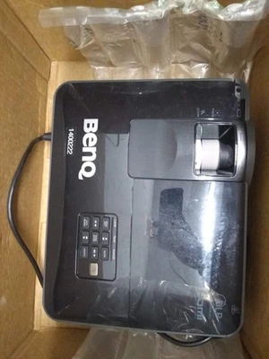 BenQ  Projector - Not Tested, For Parts, Signs of Use Black - Image 1 of 4