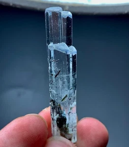 Muestra de cristal de aguamarina natural de 44 quilates de Afganistán - Color raro - Imagen 1 de 6