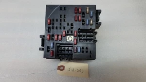 2003-2005 Silverado Sierra Interior Fuse Relay Junction Block Box OEM. 15058030 - Picture 1 of 5