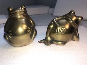 2 Vintage Brass Fat Frogs Chillin Figurines  Collectible Decor (GOOD LUCK)