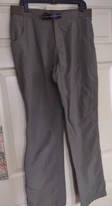 Marmot Tommy Caldwell GREEN Pants Sz 34 (meas 34X31.5) - Picture 1 of 6