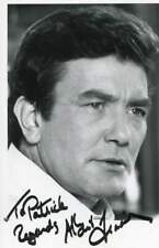 Albert Finney (+) ACTOR "SKYFALL" autograph, signed photo